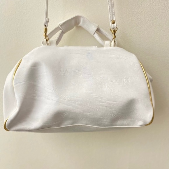 (R) Vintage Gold and White Geometric Pattern Purse With Removable Strap - Picture 16 of 16